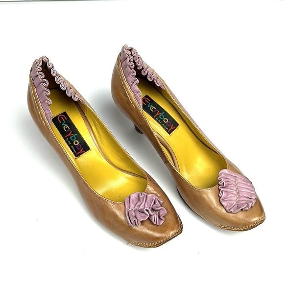 Everybody by EZ Moda Leather Tan with Lavender Accents Pumps Heels 38 US 7,5 - Picture 2 of 16
